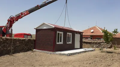 Vinç ile konteyner yerleşimi